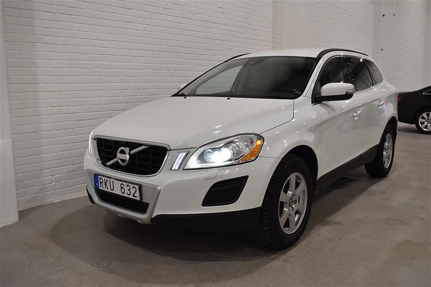 Bild 1 av Volvo XC60 D4 163hk AWD Momentum D-värm Drag