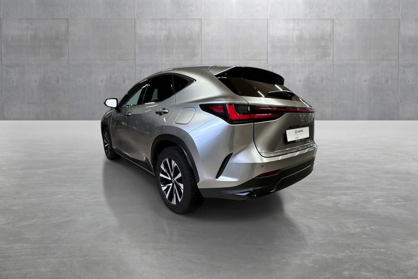 Bilde 3 av Lexus NX 450h+ 2.5 Bensin PHV Automat (E-CVT) 4WD Executive Tech