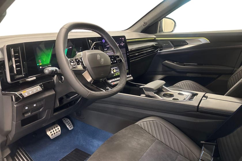 Bild 5 av Renault Rafale E-Tech 4x4 PHEV 300 esprit Alpine+