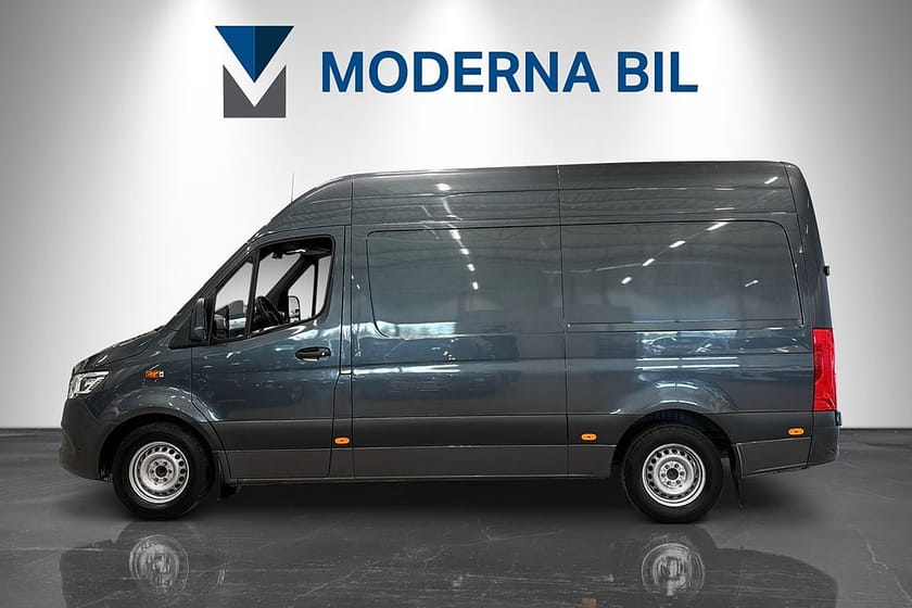 Bild 2 av Mercedes-Benz Sprinter 316 CDI Panel Van 163hk V-inredd Dragkrok D-värmare 360° kamera