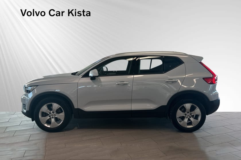 Bild 3 av Volvo XC40 B4 FWD Bensin Momentum Advanced Edt B-Kamera