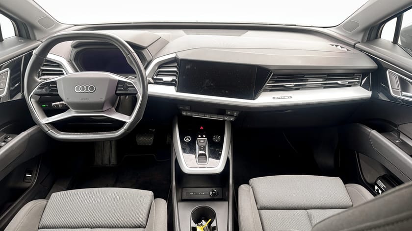 Bild 4 av Audi Q4 40 e-tron COMFORT / DRAG / NAVI