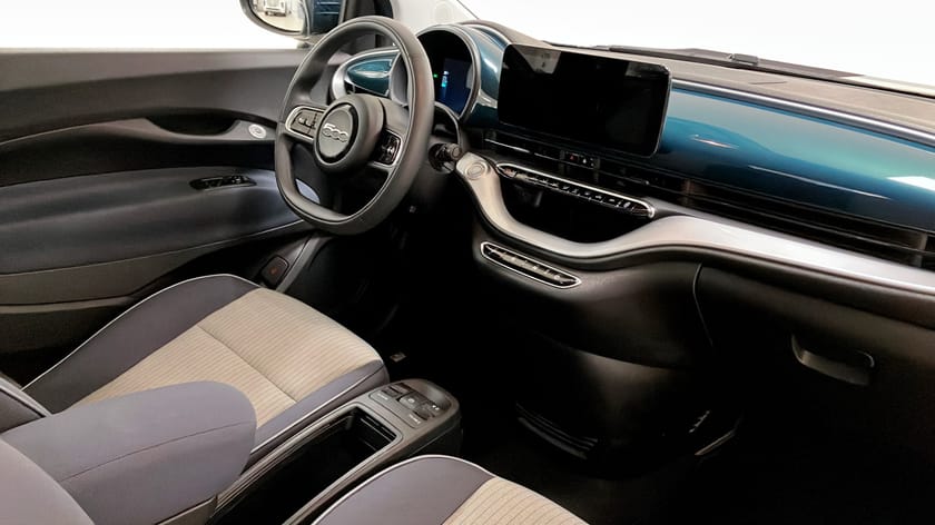 Bild 3 av Fiat 500e 118hk, 42kwh, icon, Basic, Android auto