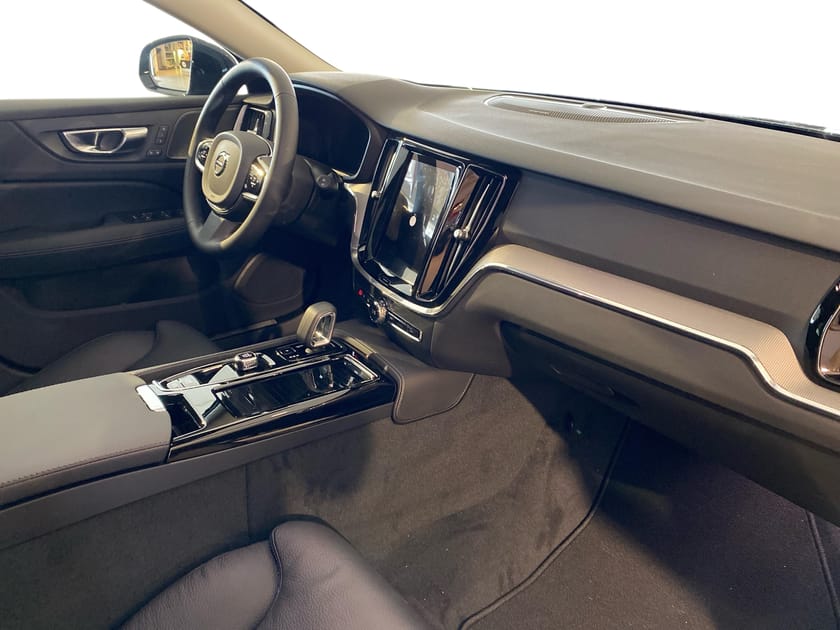 Bild 4 av Volvo V60 T6 Plus Dark Nordic Edition - Demo
