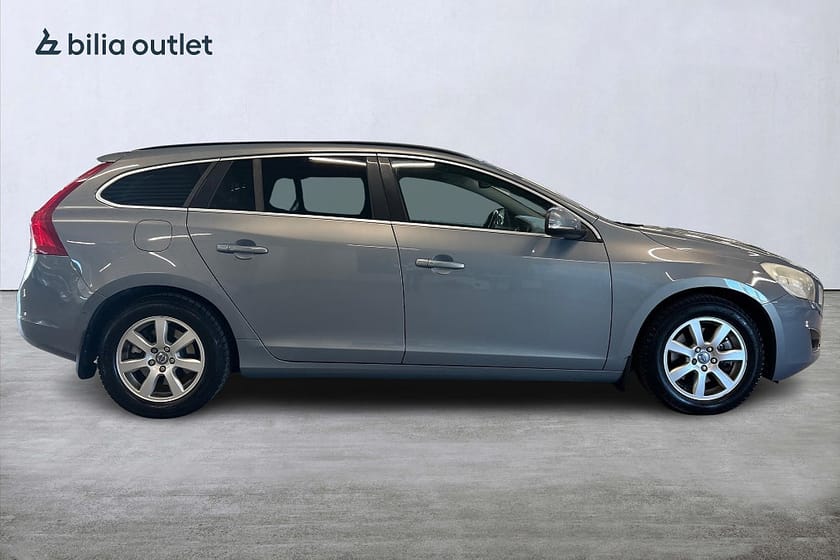 Bild 5 av Volvo V60 D2 Momentum 116hk Drag P-värm P-sensor KamremBytt