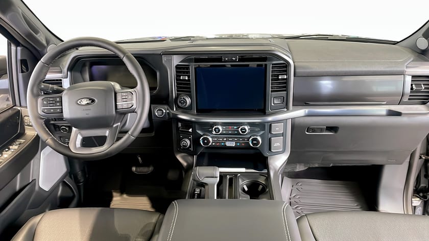 Bild 4 av Ford F-150 SuperCrew Lariat Black Edition V8 V-Hjul & Flaklock ingår