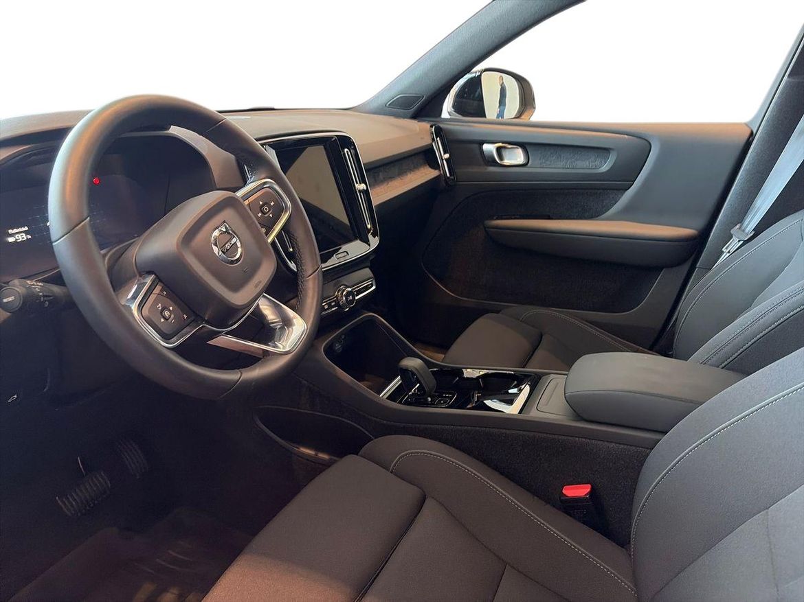 Volvo XC40 2023 - miniatyr 8