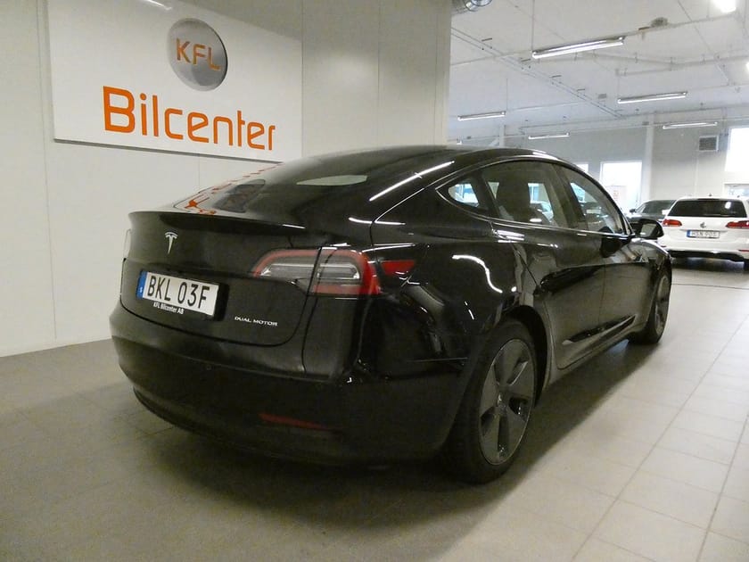 Bild 5 av Tesla Model 3 Long Range AWD Pano-Kam-Navi-Skinn-Vinterhjul