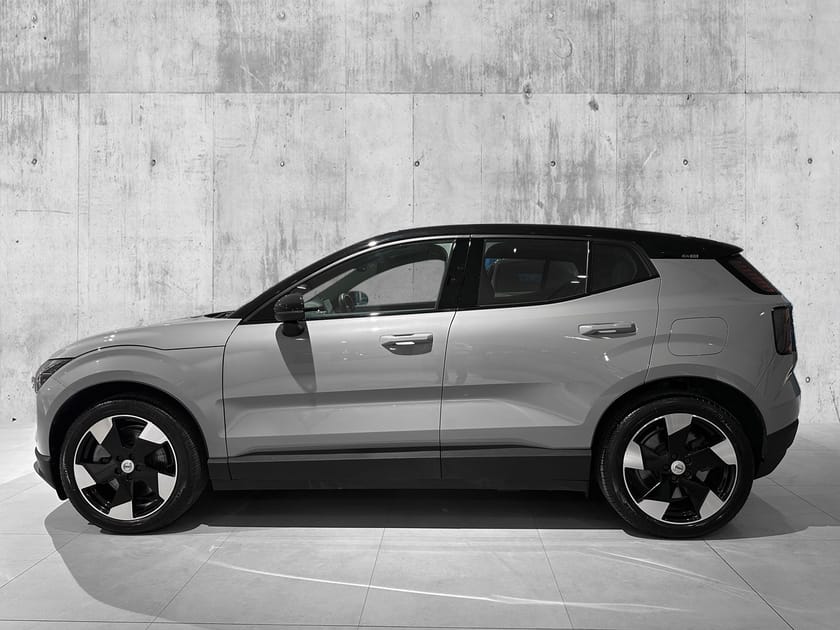 Bilde 3 av Volvo EX30 Twin Motor Performance Plus - Hengerfeste/Harman Kardon/Varme ratt