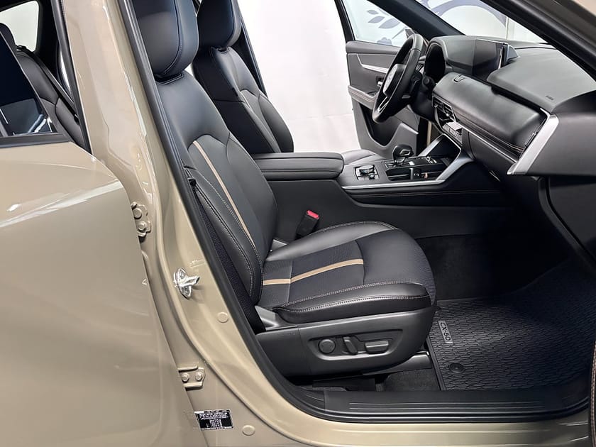 Bild 4 av Mazda CX-60 PHEV 327hk Homura, Conv & Sound, Akustikrutor fram 2026