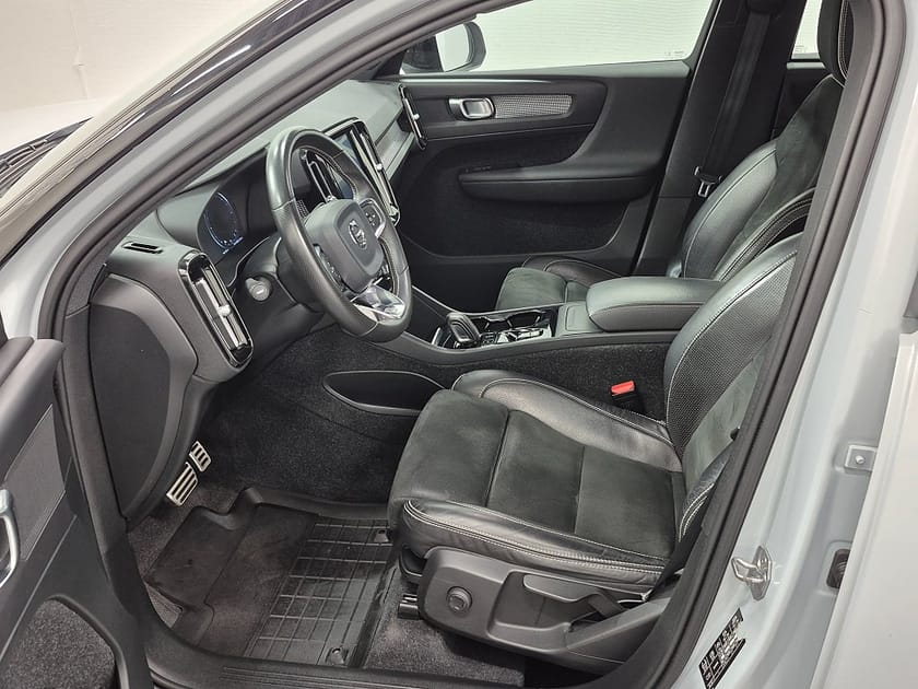 Bild 2 av Volvo XC40 D3 150HK R-Design