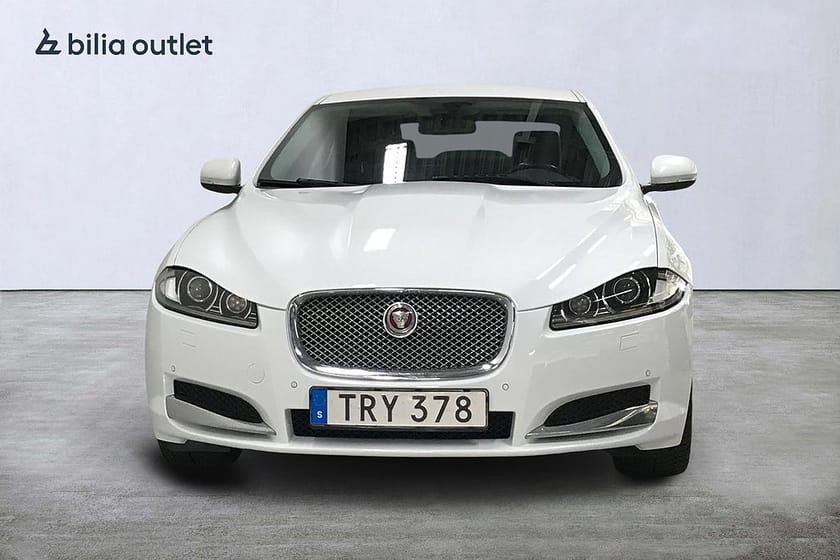 Bild 3 av Jaguar XF 2.2 TDi4 aut Luxury 163hk Navi Rattvärm Backkamera