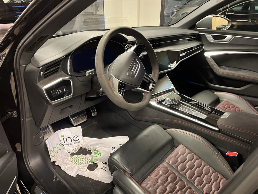 Bild 3 av Audi RS 6 Avant Performance 