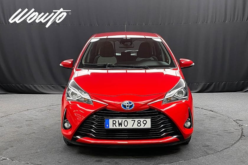 Bild 2 av Toyota Yaris Hybrid e-CVT HSD 101HK Active /B-Kamera /4.95%