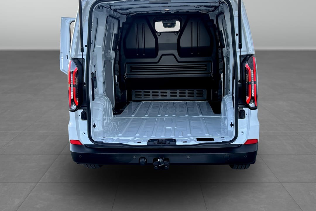 Ford E-Transit Custom 320