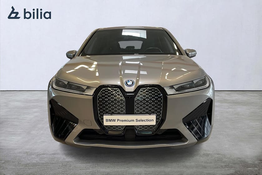 Bild 2 av BMW iX xDrive40 Sport line | Drag | Värmepaket | HK | 360