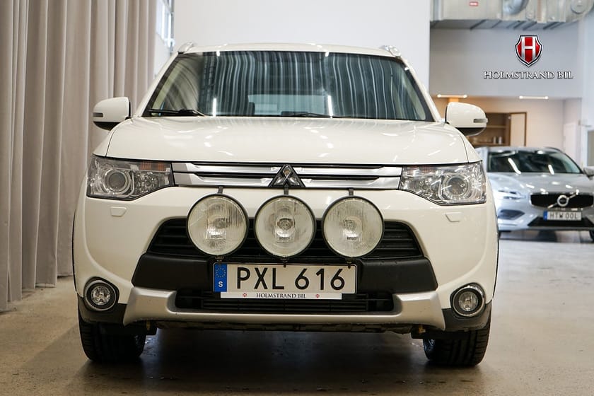 Bild 5 av Mitsubishi Outlander 2.2 Di-D 4WD Business 7-sits Drag Värmare Kamera Läder