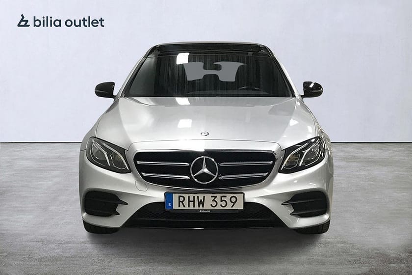 Bild 2 av Mercedes-Benz E 220 T d AMG 194hk Nightpkt Panorama Navi Drag B-kamera