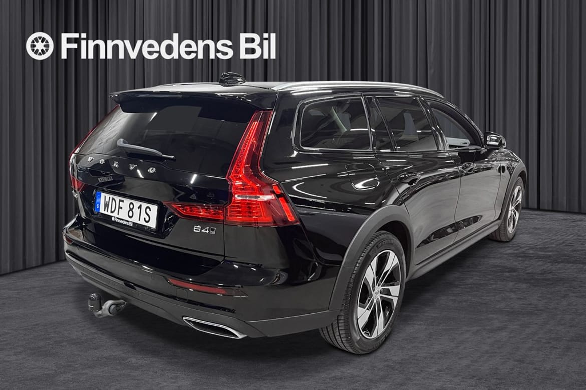 Volvo V60 2022 - miniatyr 3