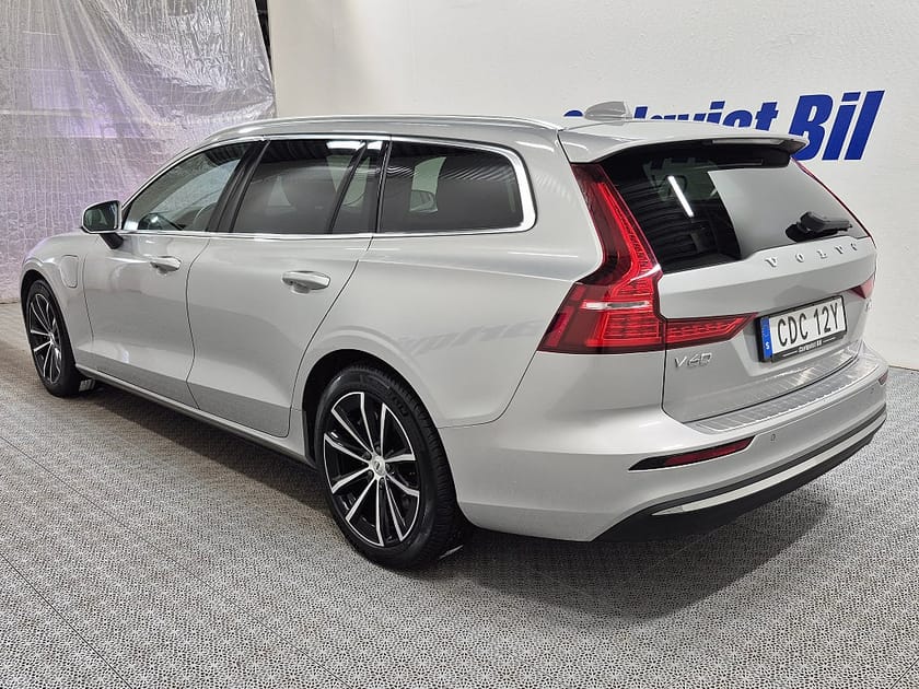 Bild 5 av Volvo V60 T6 Recharge Plus plug in AWD 350HK 4x4 Läder