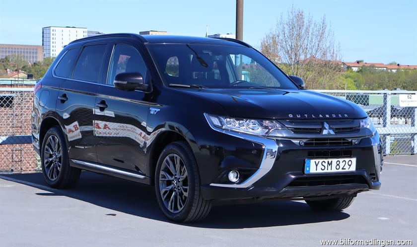 Bild 1 av Mitsubishi Outlander PHEV 2.0 Plug-In Hybrid 4WD B 203hk
