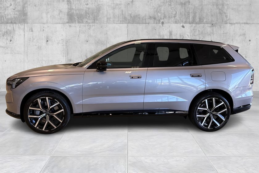 Bilde 2 av Volvo EX90 Twin Motor Performance M Perf Ultra 6s B&W/Krok/Nappa/HUD/360°/Luft/22"