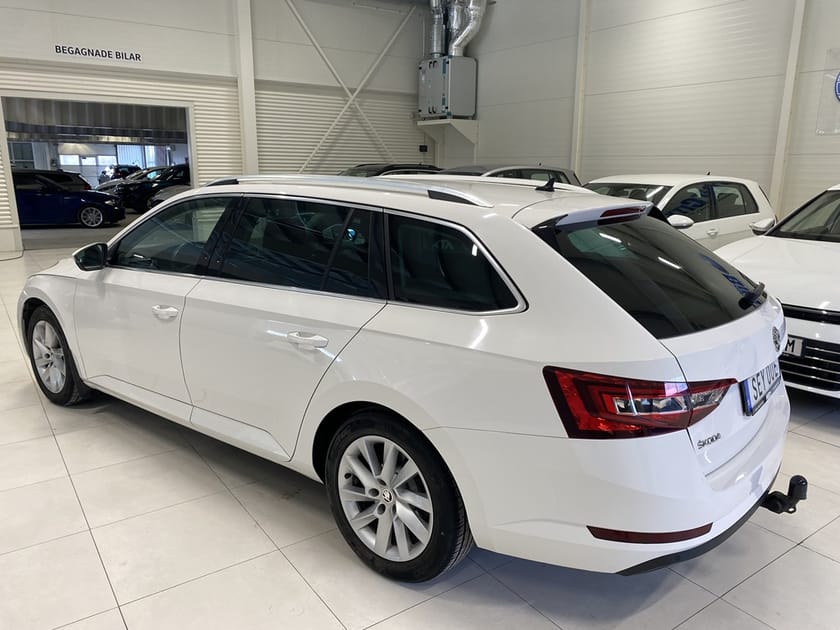 Bild 3 av Škoda Superb Kombi STYLE 2,0 TDI 150 DSG