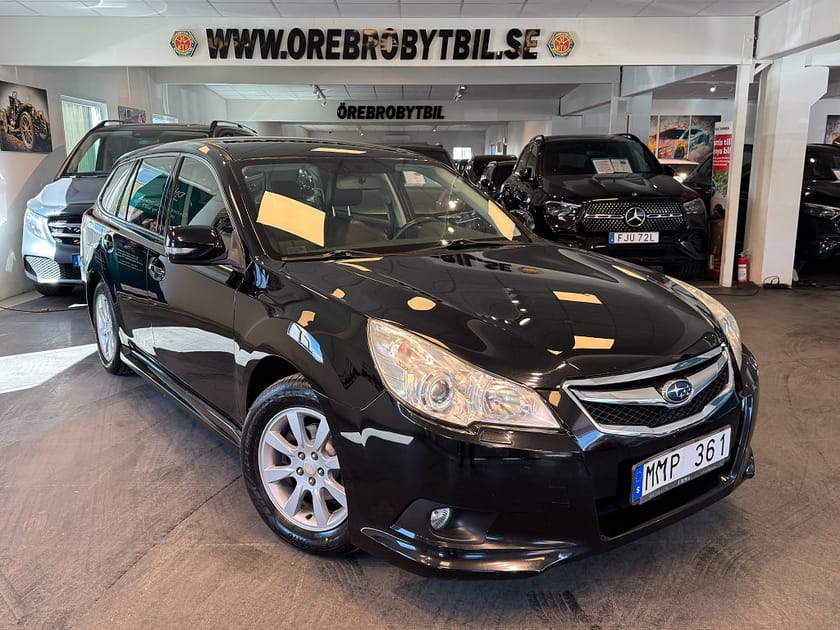 Bild 1 av Subaru Legacy Wagon 2.5 4WD Aut Drag VÄRMARE Ny besiktad skinn 167hk