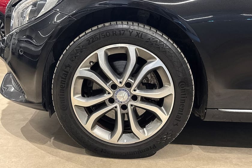 Bild 5 av Mercedes-Benz C 220 T d 4MATIC Avantgarde / Värmare / Drag / Navi