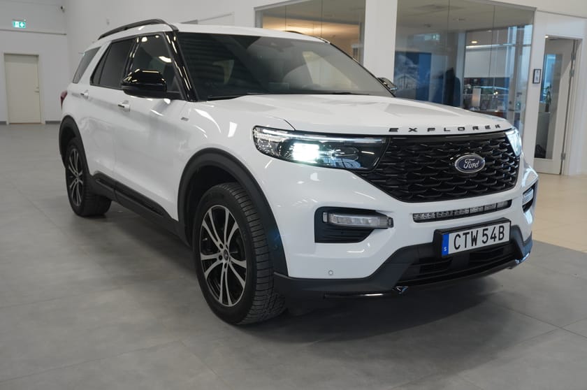 Bild 5 av Ford Explorer Plug-In Hybrid PHEV ST-Line Pano Navi Adaptiv F Drag 7-Sits