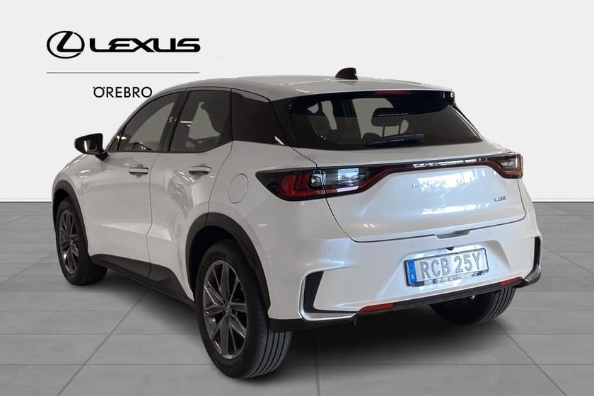 Bild 4 av Lexus LBX Elegant Tech V-Hjul