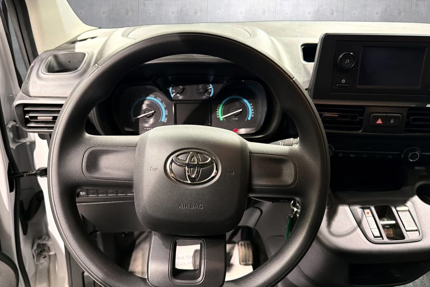 Bilde 3 av Toyota ProAce City Electric med hengerfeste