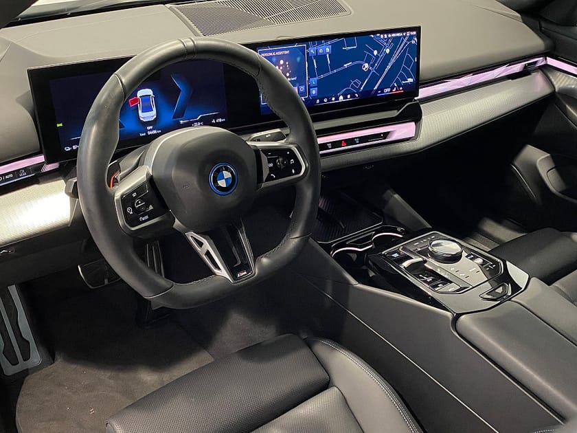 Bild 5 av BMW i5 eDrive40 Sedan 4,95% ränta M-Sport Backkamera Drag