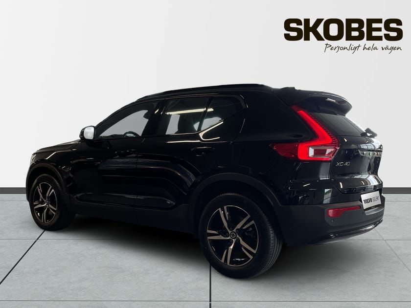 Bild 5 av Volvo XC40 B4 FWD Bensin Plus Dark