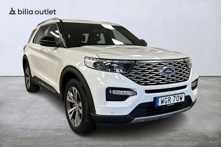 Bild 2 av Ford Explorer Plug-In Hybrid Platinum 7-sits Pano Drag 360°kam Skinn