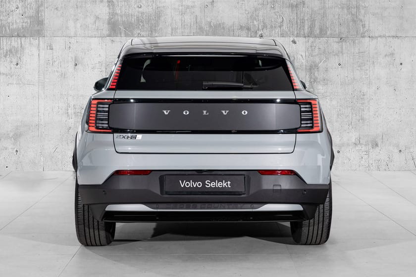 Bilde 4 av Volvo EX30 Cross Country Twin Motor Performance CC AWD Ultra- H. feste/Harman & Kardon/360' cam