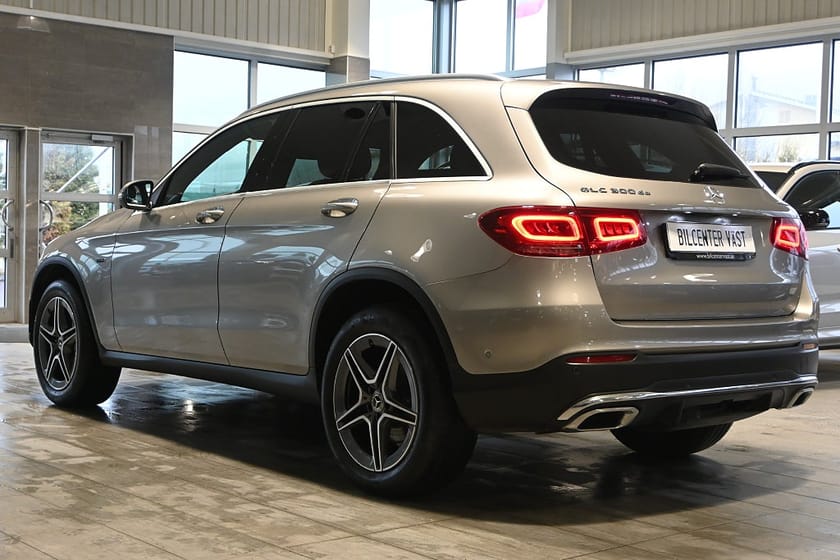 Bild 3 av Mercedes-Benz GLC 300 de 4MATIC AMG Line Drag