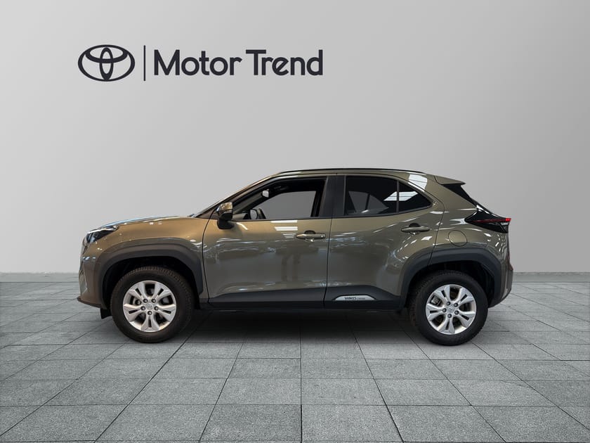 Bild 3 av Toyota Yaris Cross Hybrid 115 1,5 Active Plus Säkerhetspaket inkl. Vinterhjul