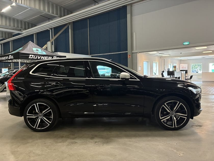 Bild 3 av Volvo XC60 T8 Twin Engine AWD Geartronic R-Design Euro 6