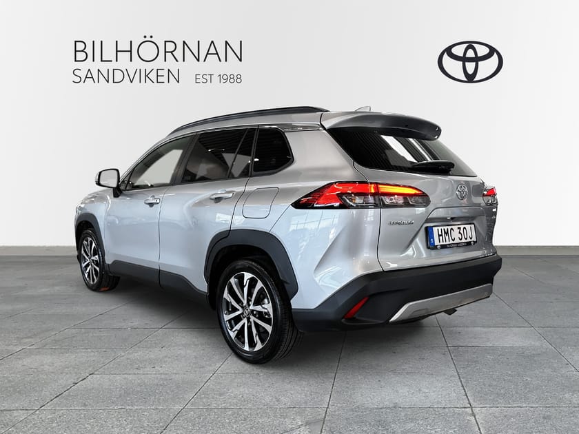 Bild 2 av Toyota Corolla Cross Hybrid 1,8 Style Vinterhjul