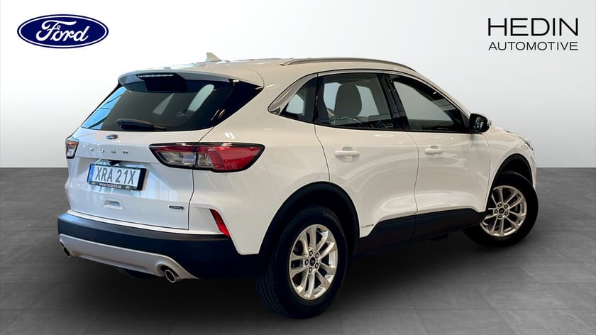 Bild 2 av Ford Kuga Plug-In Hybrid Titanium 2.5 225HK Vinterpaket