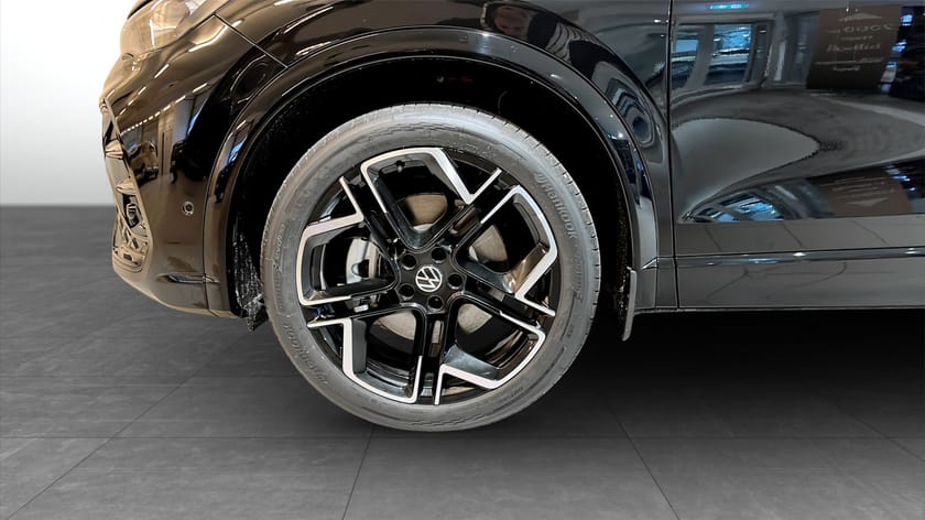 Bild 2 av Volkswagen Tiguan R-LINE TDI 4M- Fyrhjulsdrivet med sportig design!