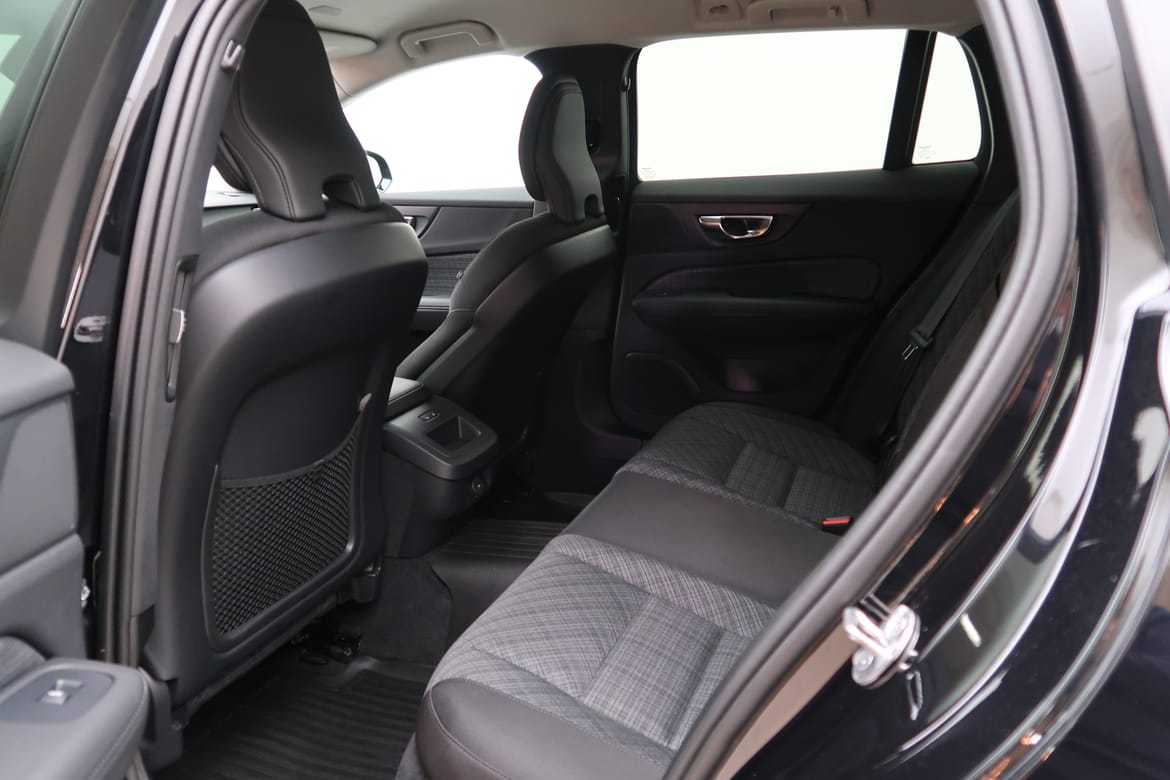 Volvo V60 2024 - miniatyr 3