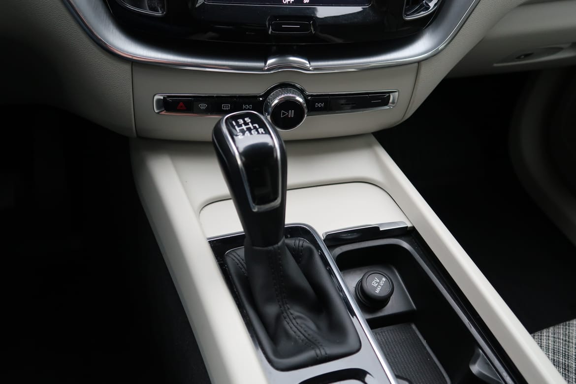 Volvo XC60 2018 - miniatyr 17