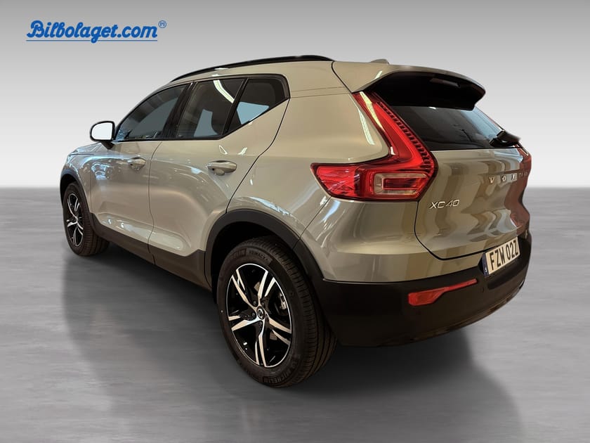 Bild 4 av Volvo XC40 B4 FWD Bensin Plus Dark