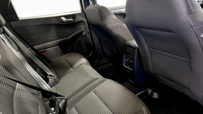 Bild 5 av Ford Kuga Plug-In Hybrid Titanium PHEV 225hk Automat