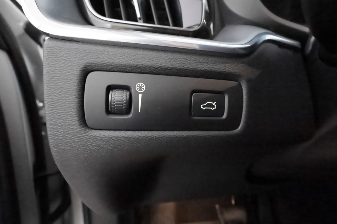 Volvo XC60 2020 - miniatyr 11