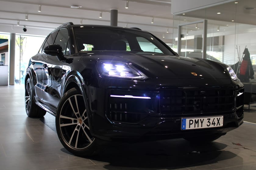 Bild 1 av Porsche Cayenne E-Hybrid BLACK EDITION