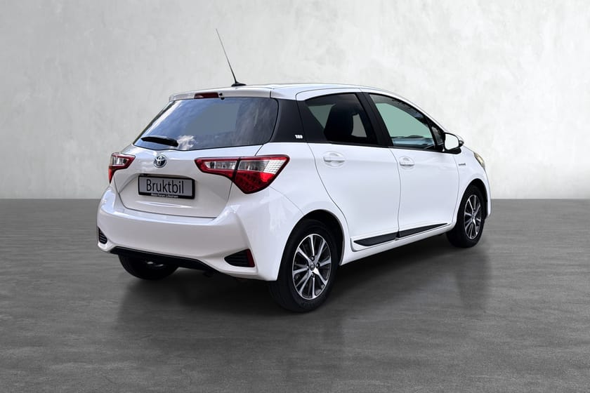 Bilde 5 av Toyota Yaris Hybrid Relax Garanti / Ny Service / R.Kamera / Navigasjon