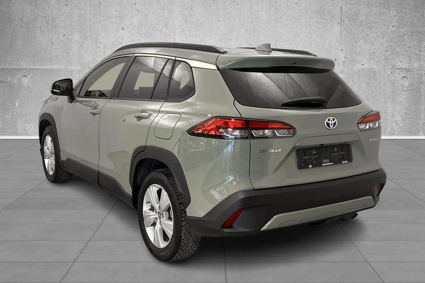 Bilde 3 av Toyota Corolla Cross Hybrid AWD-i 2.0 Executive/4x4/automat/kompl.historikk/